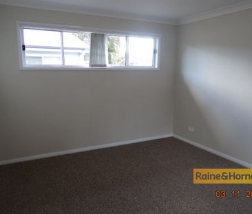 COZY CABIN - Photo 2