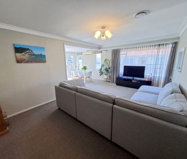 21 Tarahua Road, Vogeltown - Photo 2