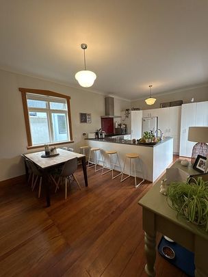 2 Bedroom Warm Bungalow in Petone - Photo 1