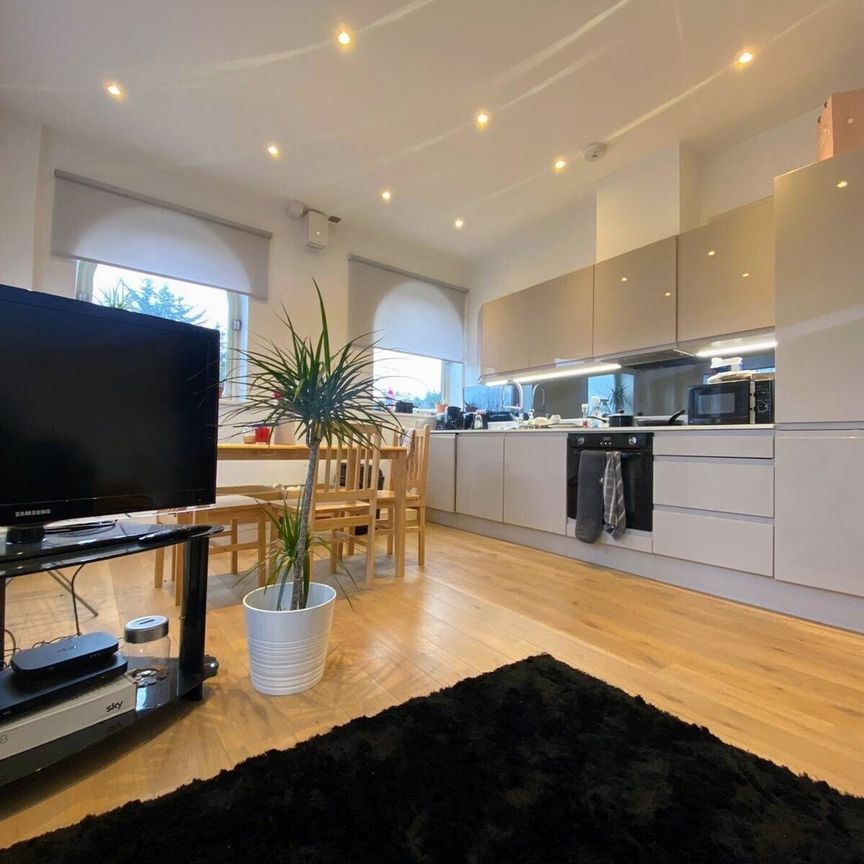Rainsford Road, Chelmsford - Photo 1