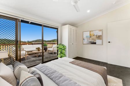 SPACIOUS FAMILY HOME WITH VIEWS AND A POOL! - Photo 5