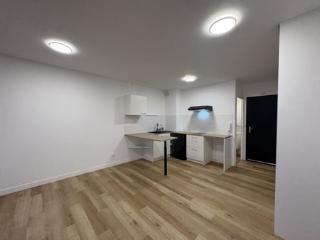 Location Appartement 1 pièce 26m² AGEN 47000 - Photo 3