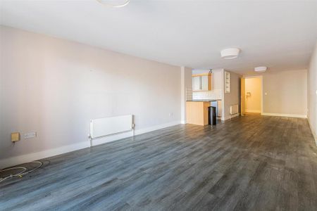 2 bedroom flat to rent - Photo 3