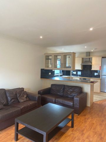 4 bedroom apartment to rent - Photo 5