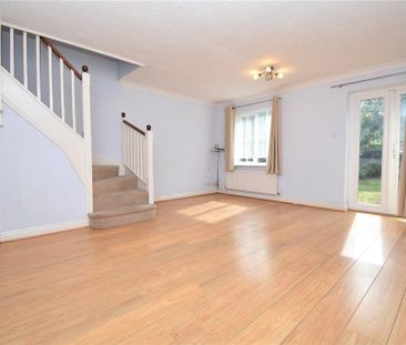 3 bedroom end of terrace house to rent - Photo 2