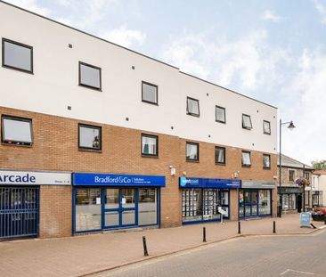 1 Bed Flat - Photo 2