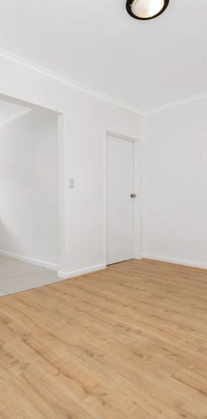 Inner-North Lifestyle at Its Best – Spacious Villa with Water Usage Included - Photo 1