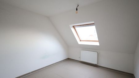 Instapklaar dakappartement te huur centrum Roeselare - Photo 3