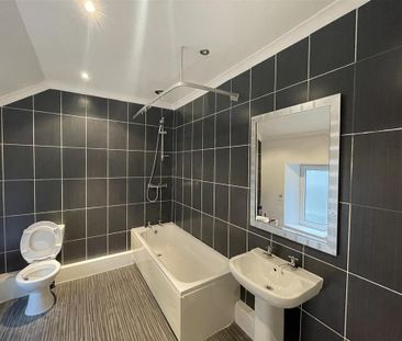 3 bedroom terraced house to rent - Photo 6