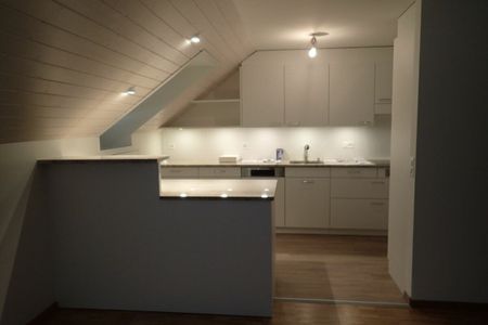 Luminous attic apartment in quiet location! - Photo 3