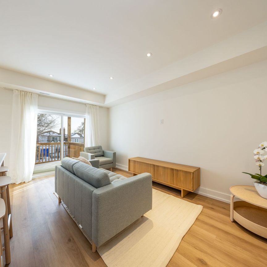 For Lease - 29 Hatherley Road Unit# D, Toronto, Ontario - Photo 1