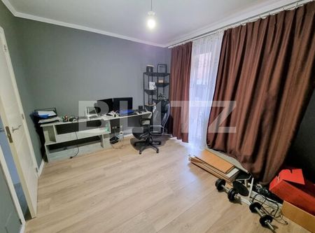 Apartament 4 camere, 96 mp, 2 balcoane, parcare, zona Restaurantului Regal - Fotografie 3