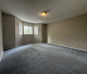 1526 Centre a Street Northeast, Calgary - Photo 3