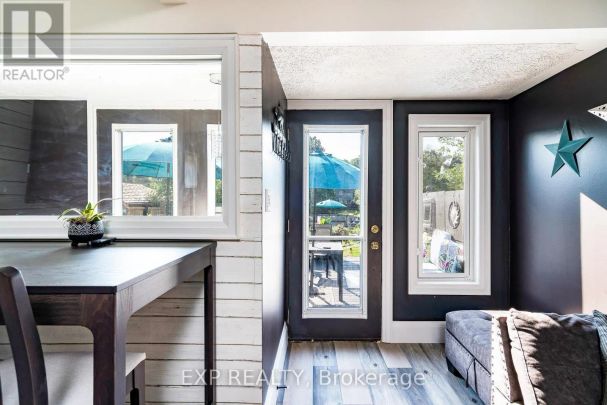 27 SUNNIDALE ROAD S - Photo 1