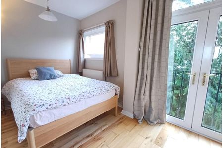 studio flat for rent in Holyrood - Photo 4
