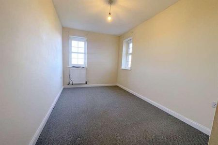 Flint Way, BN10 - Photo 2