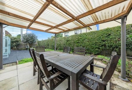 5-BEDROOM IN DOUBLE GRAMMAR ZONE - Photo 3