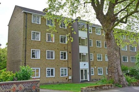 The Fentons, Vanbrugh Park Road, Blackheath, SE3 - Photo 2