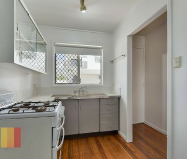 REFURBISHED UNIT IN NUNDAH ! - Photo 6