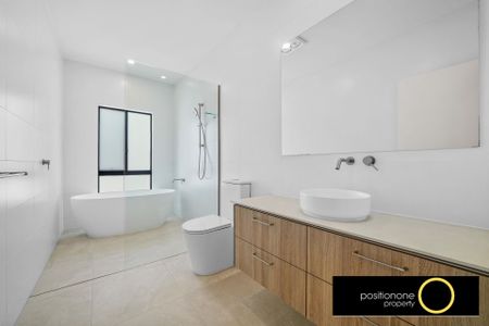 Brand New Luxury Townhouse – Prime Morningside Location - Photo 5