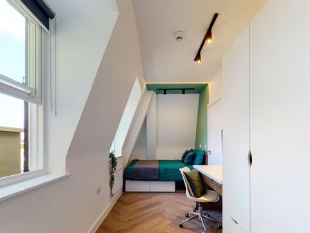 Apt 404, Castello Court - Photo 2