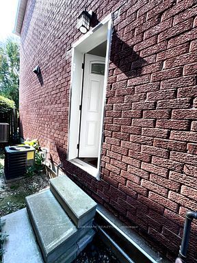 For Lease - 116 Tangmere Crescent Unit# Bsmt, Markham, Ontario - Photo 1