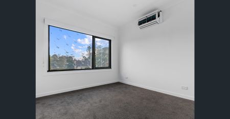 Executive Towhouse awaits - Photo 5