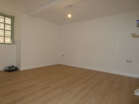 The Butts, Belper, DE56 - Photo 2