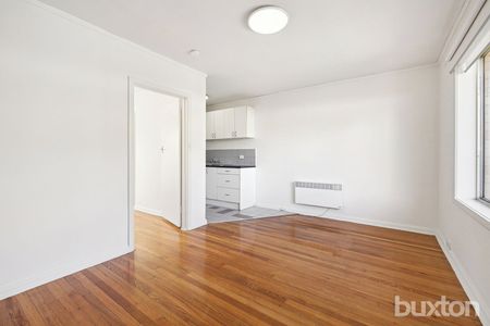 Neat and Tidy One Bedroom - Photo 2