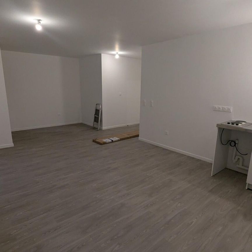 location Appartement T1 DE 35.22m² À VILLIERS LE BEL - Photo 1