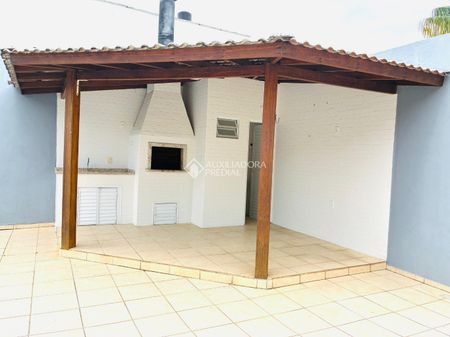 Casa com 3 quartos e 250m² para alugar em Pedra Branca, Palhoça. - Foto 5