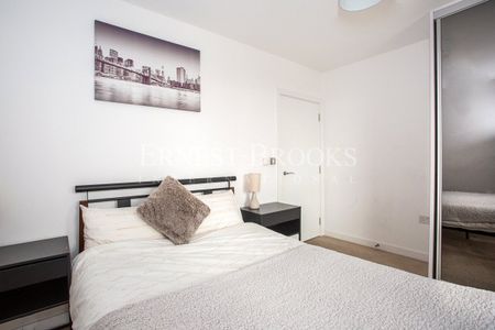 Roosevelt Tower, 18 Williamsburg Plaza, E14 9NW - Photo 3