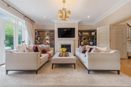 5 bedroom townhouse to rent - Photo 2