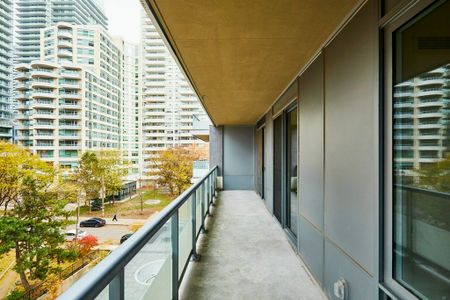 For Lease - 50 Dunfield Avenue Unit# 518, Toronto, Ontario - Photo 2