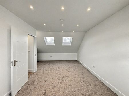 Flat 2, Chantry Close, Harrow, HA3 - Photo 3