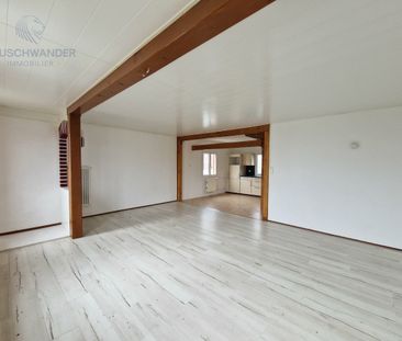 Apartment in a two-family rental house - Photo 2