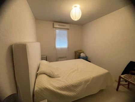 Location Appartement 1 pièce 45m² MONT DE MARSAN 40000 - Photo 2