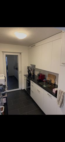 Rent a 2 rooms apartment in Oberglatt - Photo 3