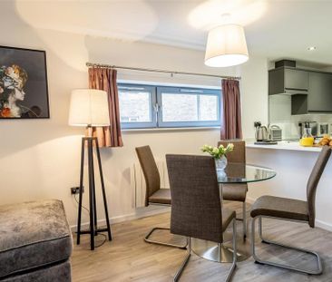 2 bedroom apartment to rent - Photo 2