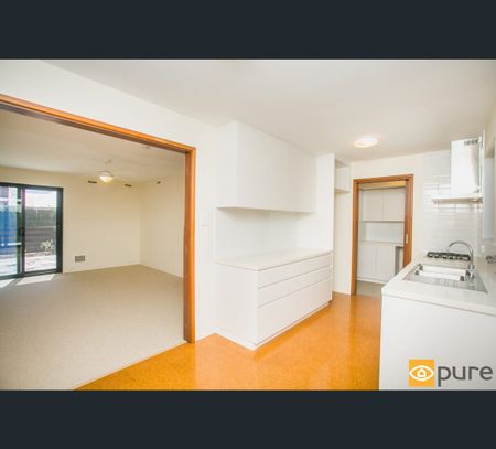 2/2 Outram Street, West Perth, WA 6005 - Photo 2