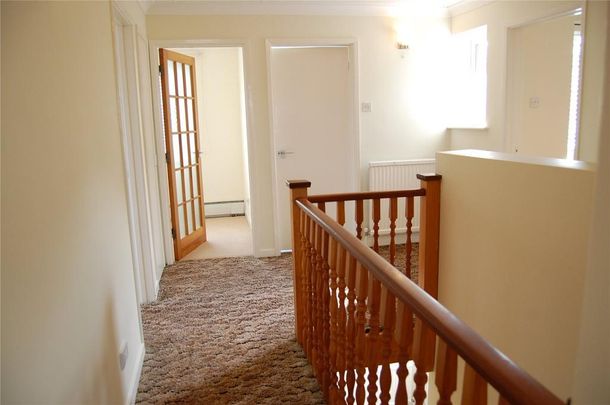 4 bedroom detached house to rent - Photo 1