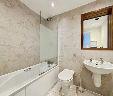 2 bedroom property to rent - Photo 3