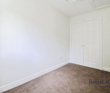 2 bedroom semi-detached house to rent - Photo 6