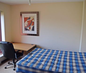 4 bedroom terraced house to rent - Photo 3