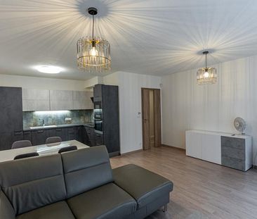 Pronájem bytu 3+kk 78 m² - Fotografie 1