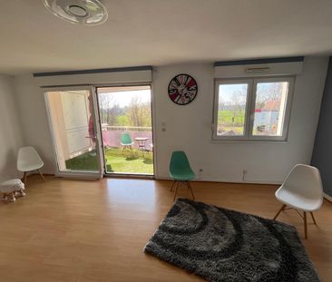 Location Appartement 3 pièces 70m² ECKBOLSHEIM 67201 - Photo 1