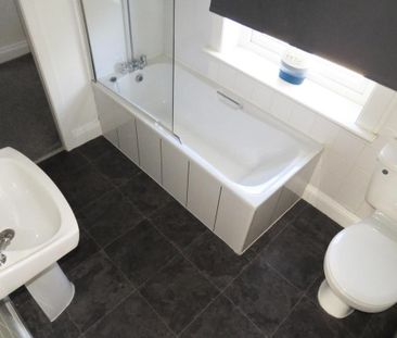 2 bedroom house to rent - Photo 3