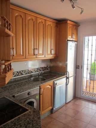 Townhouse in Calahonda - Photo 4