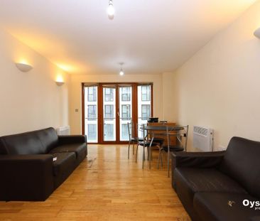 2 bedroom property to rent - Photo 1