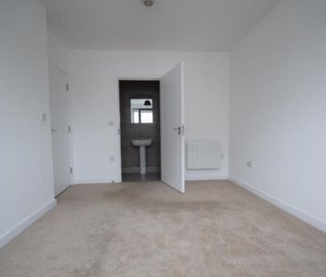29 Victoria Avenue, Southend On Sea, Essex, SS2 - Photo 3